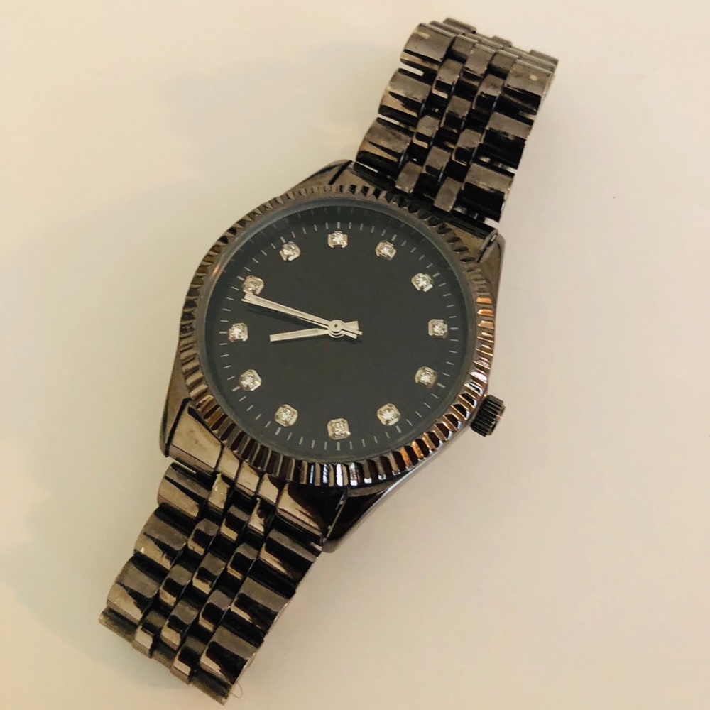Classic Men’s Black Watch
